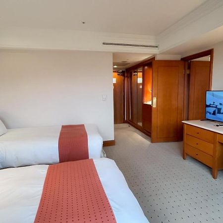 Hione Holiday Hotel Тайбэй Экстерьер фото