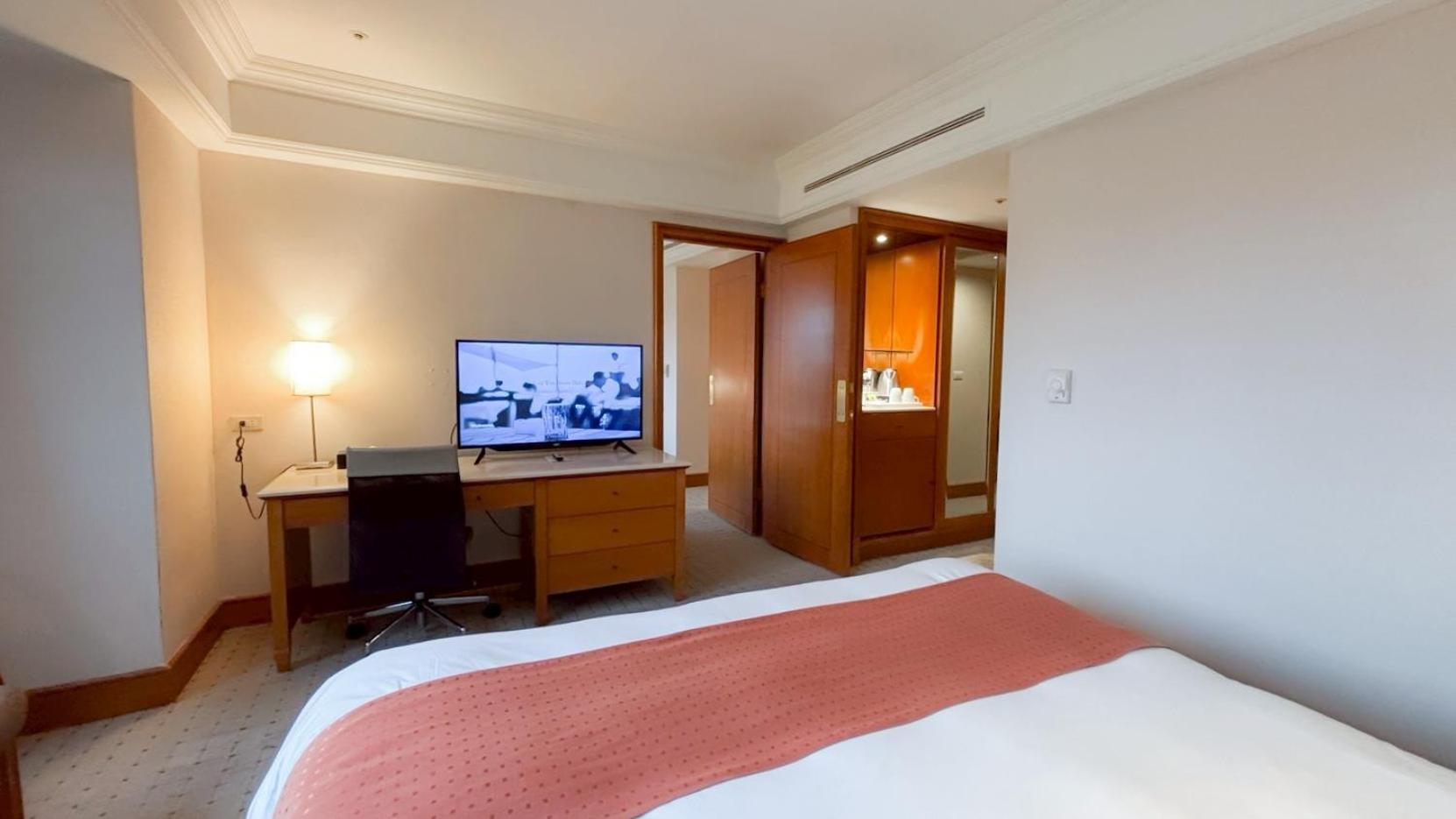Hione Holiday Hotel Тайбэй Экстерьер фото