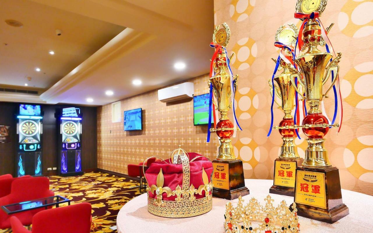 Hione Holiday Hotel Тайбэй Экстерьер фото